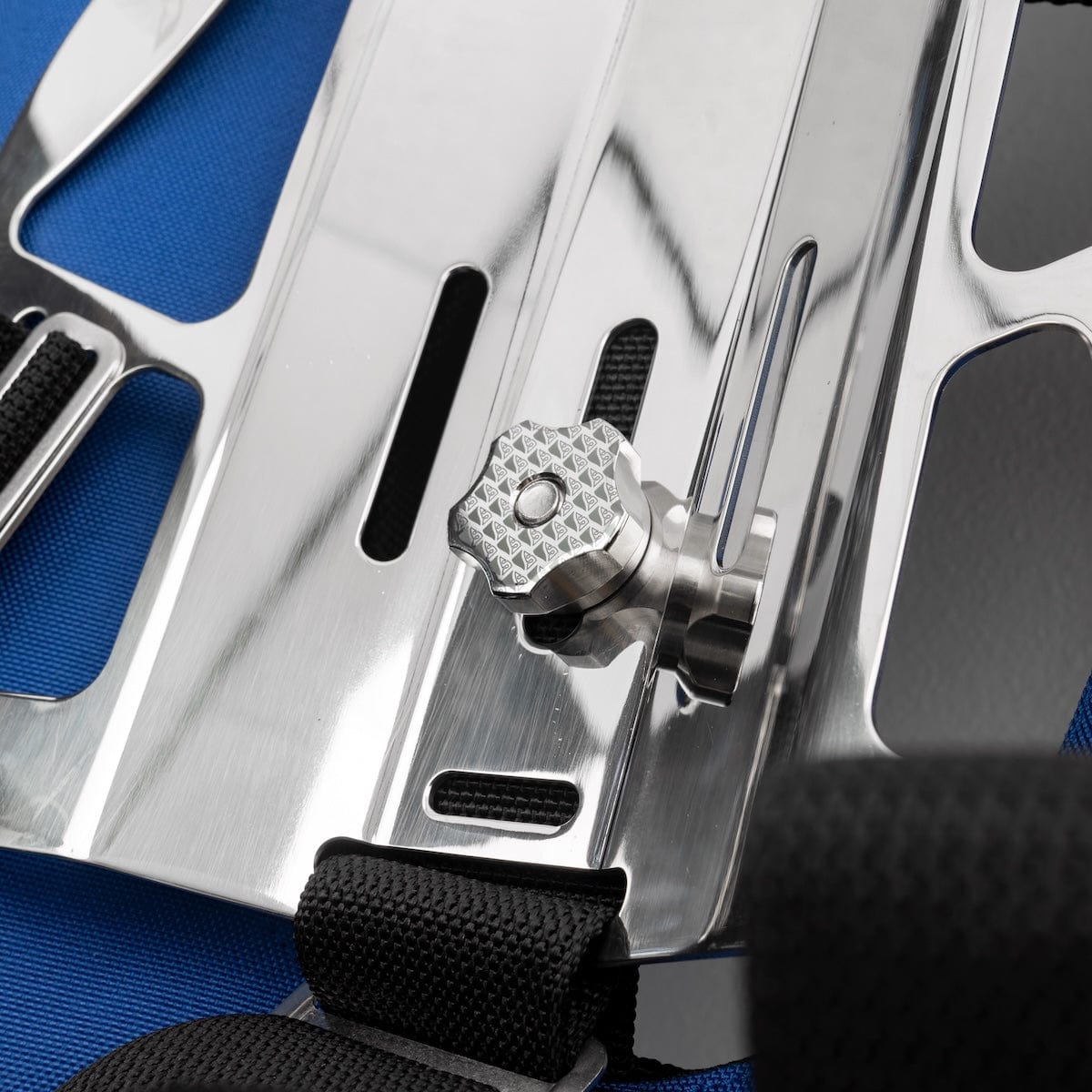 Dive Rite - EZ Nuts Premium Backplate Attachment Device - Image 2