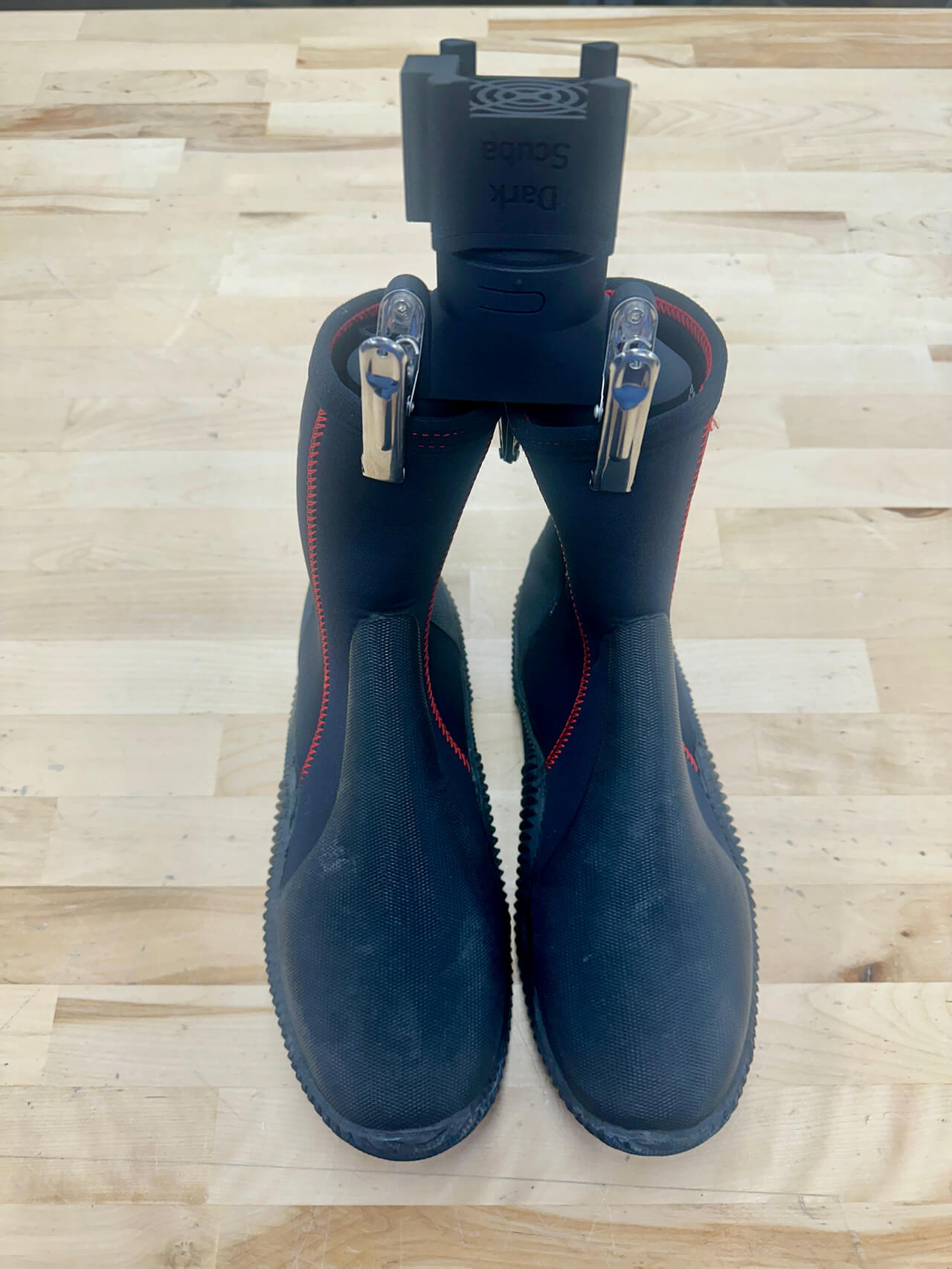 Dark Scuba Gear Drying System - Image 6