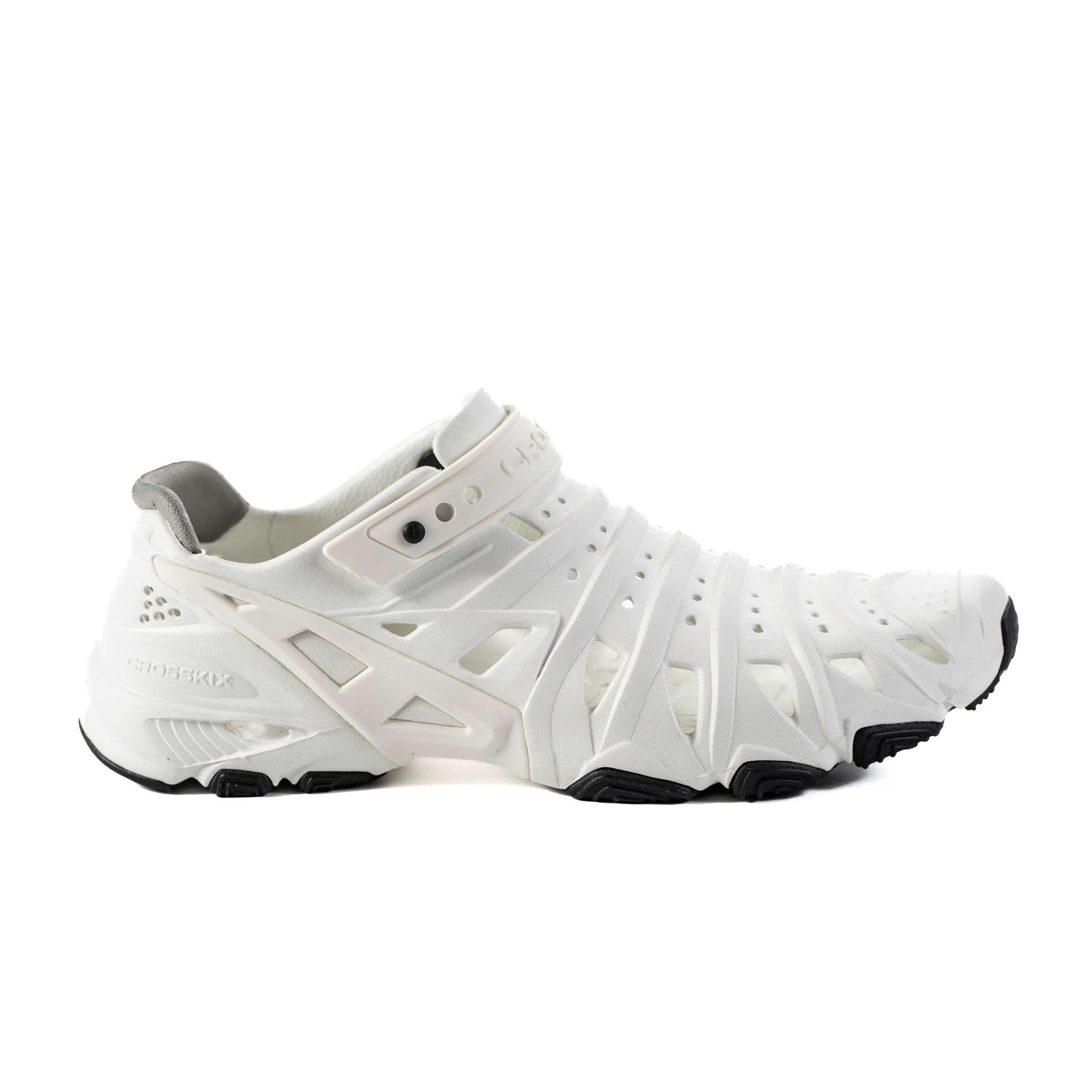 2.0 Closed Toe Water Shoes For Women - Image 8