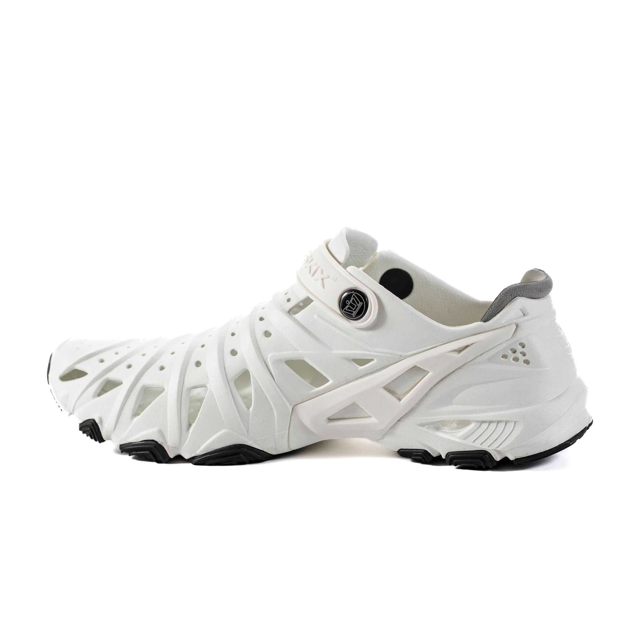 2.0 Closed Toe Water Shoes For Women - Image 2