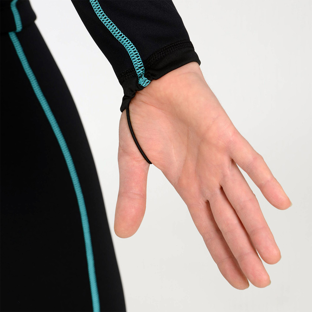 Ultrawarmth Base Layer Top, Women - Image 5